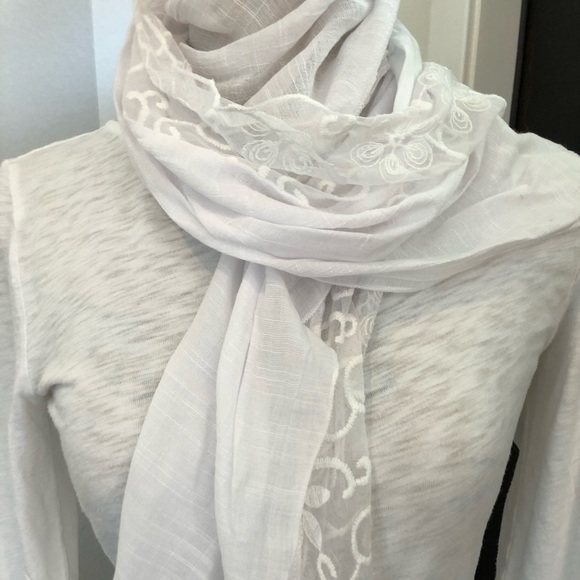 Irish Linen Scarves - Picture 6 of 7